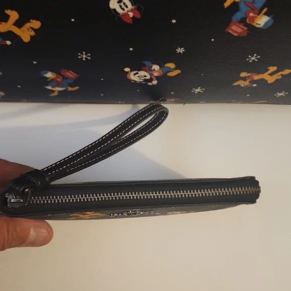 Coach Disney X Gallery Tote Bag  and Wallet Set with Holiday Disney Characters - Picture 15 of 16